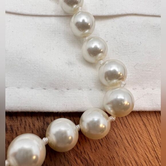 Premier Designs Single Strand Pearl Bracelet Sz 7.5” - Picture 6 of 8